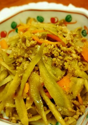 ささがきごぼうと人参.ひき肉の甘辛炒め